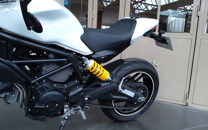 Ducati Monster 797 +