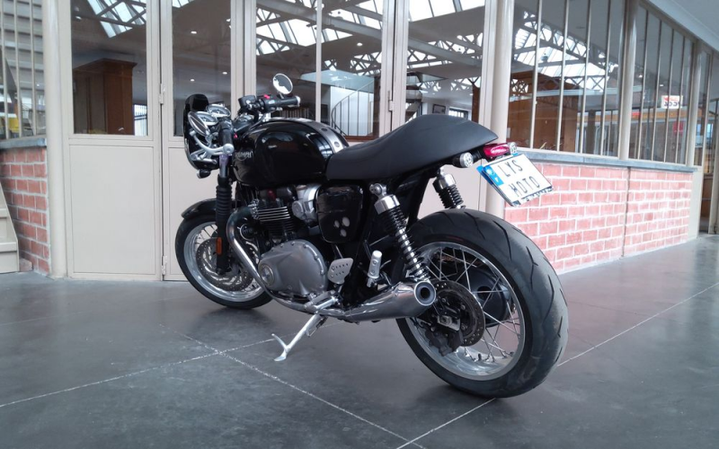 Triumph Thruxton 1200