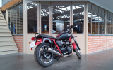 Triumph bonneville se