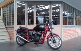 Triumph bonneville se
