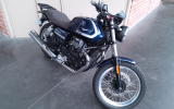 Moto guzzi v7 spécial