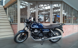 Moto guzzi v7 spécial