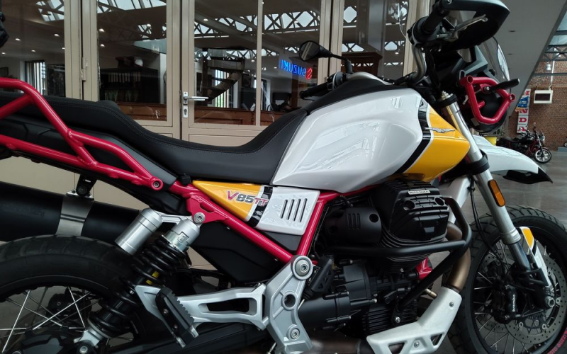 Moto guzzi V85TT
