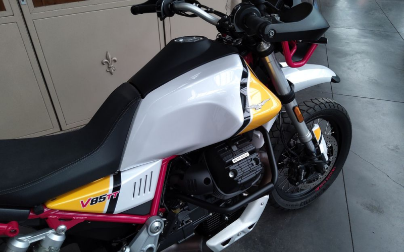 Moto guzzi V85TT
