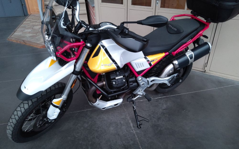 Moto guzzi V85TT