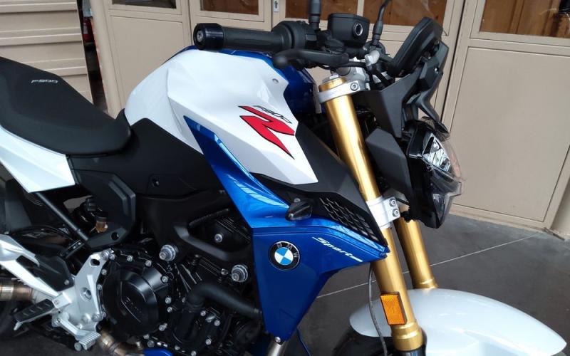 Bmw f900r