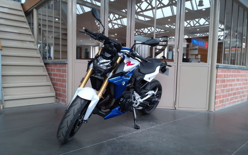 Bmw f900r