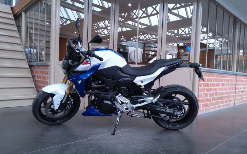 Bmw f900r