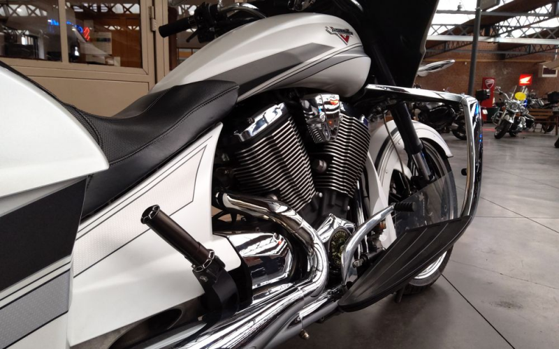 Victory Magnum