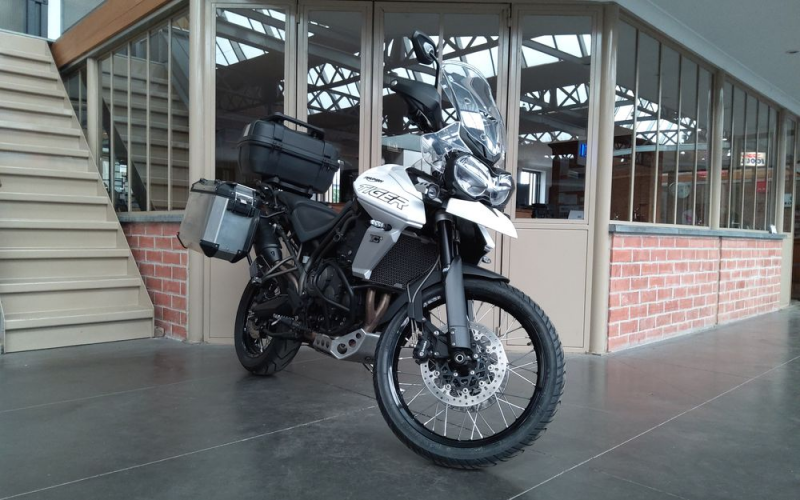 Triumph tiger 800 xca