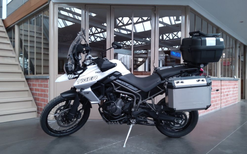 Triumph tiger 800 xca
