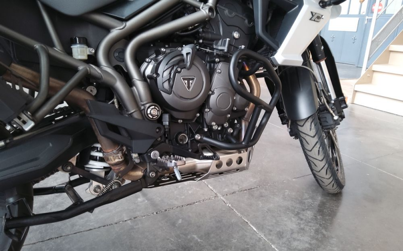 Triumph tiger 800 xca