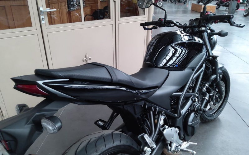 Suzuki sv 650n