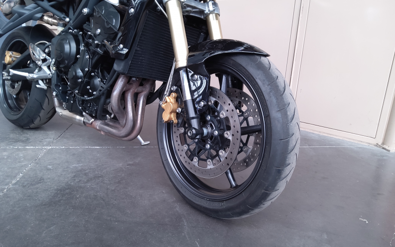 Triumph street triple 675