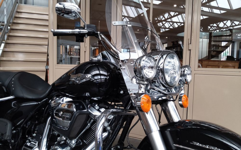 Harley road king 1745