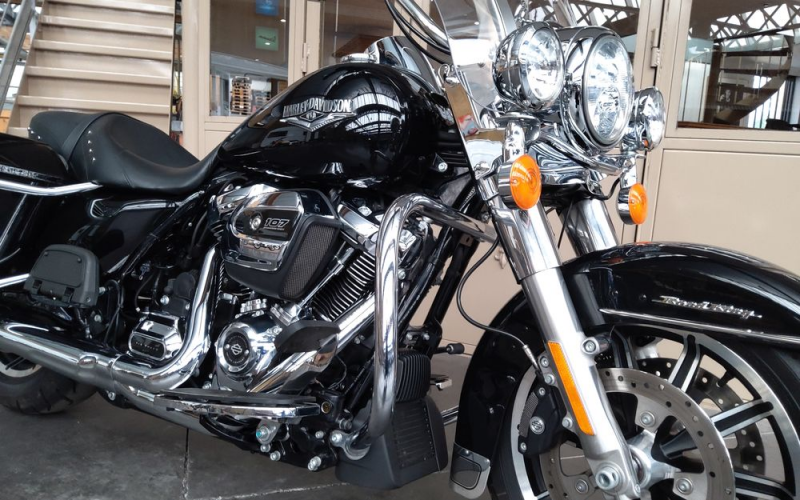 Harley road king 1745