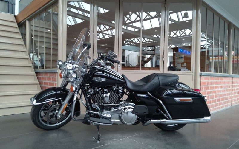 Harley road king 1745