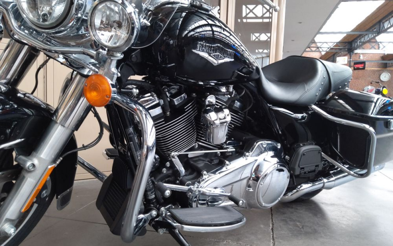 Harley road king 1745