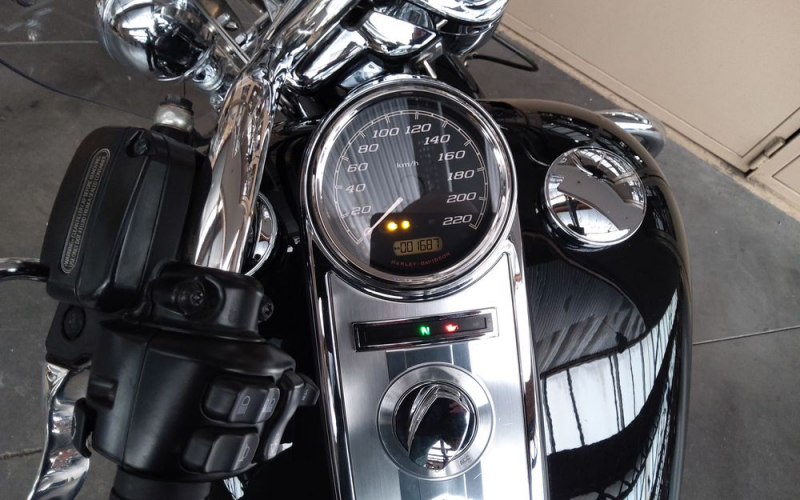 Harley road king 1745
