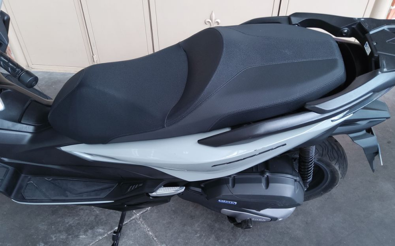 Honda forza 125