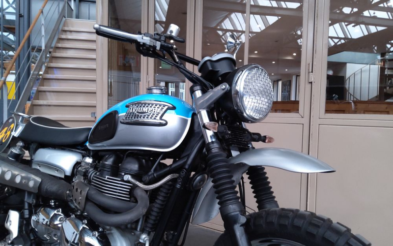 Triumph 900 scrambler