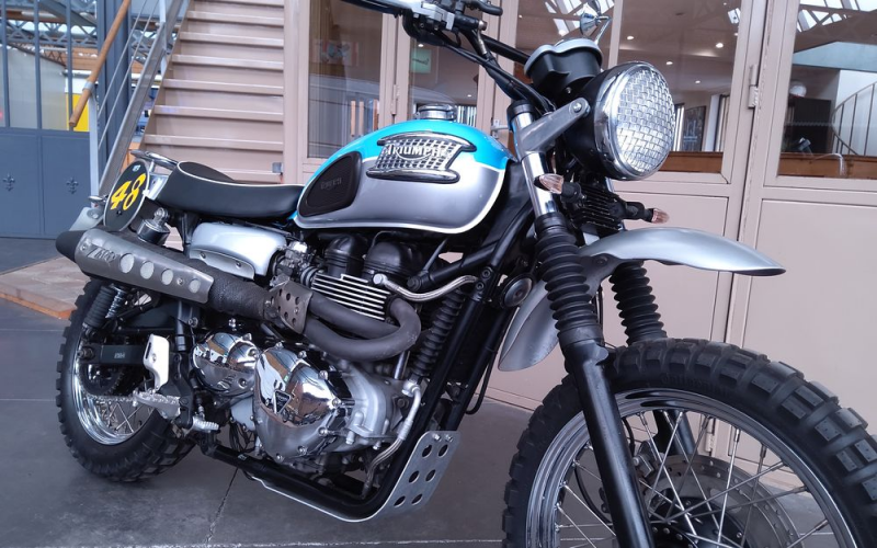 Triumph 900 scrambler