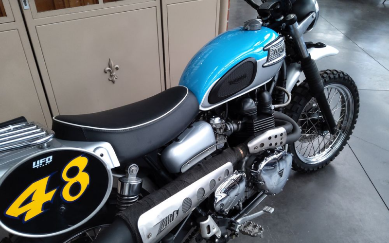 Triumph 900 scrambler