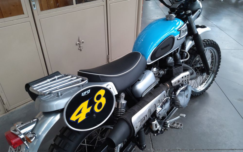 Triumph 900 scrambler