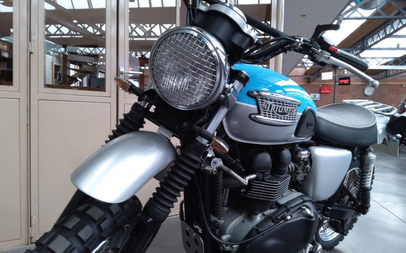Triumph 900 scrambler