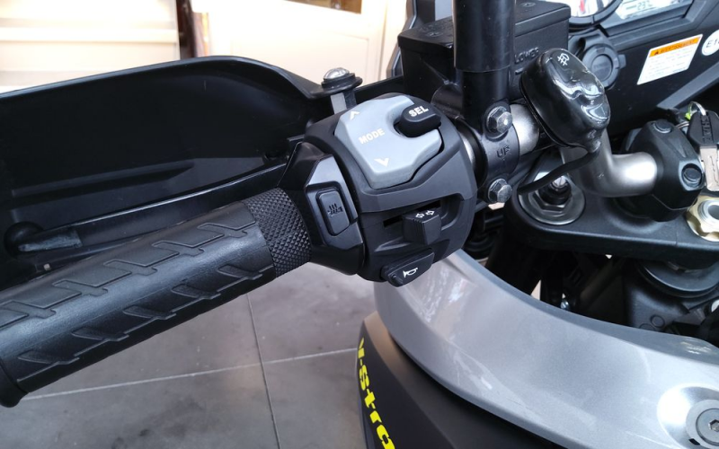 Suzuki dl 1000 v-strom xt