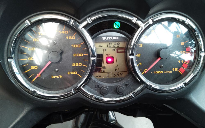 Suzuki DL 1000 V-Strom