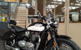 Triumph speedmaster 1200