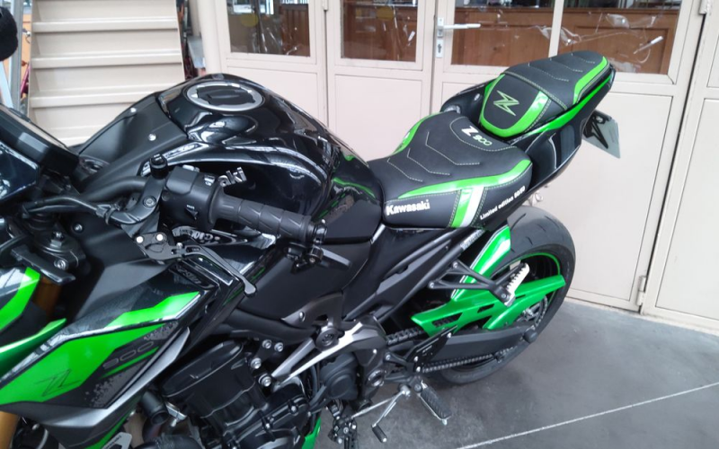 Kawasaki z 900 se