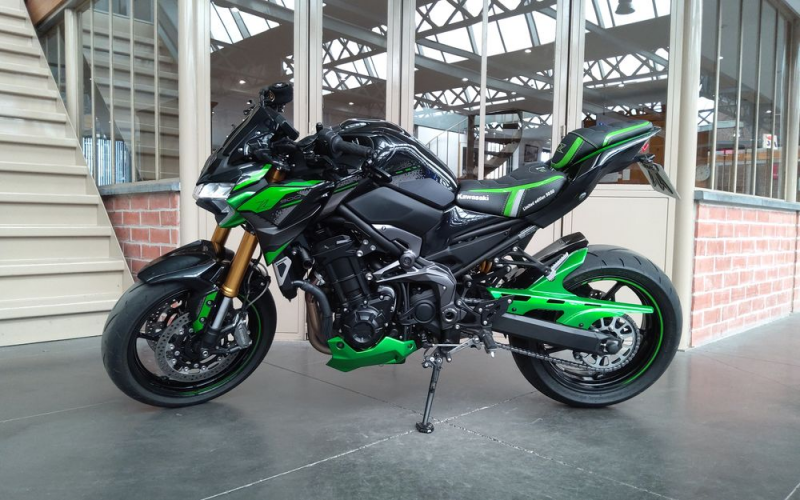 Kawasaki z 900 se
