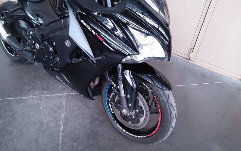 Suzuki gsx-s 1000f