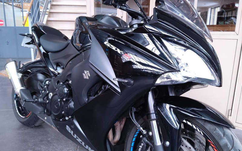 Suzuki gsx-s 1000f