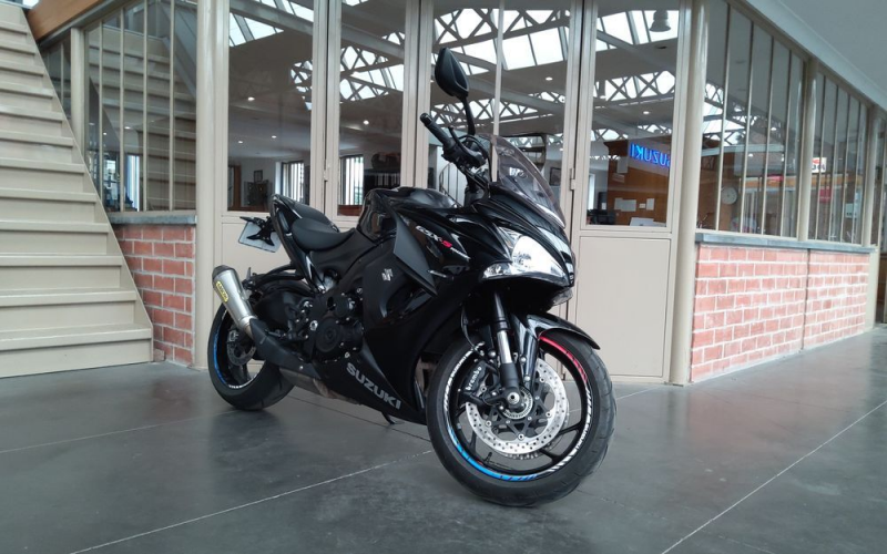 Suzuki gsx-s 1000f