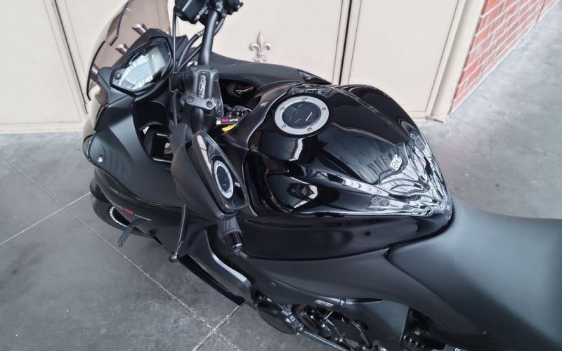 Suzuki gsx-s 1000f