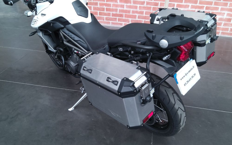 Triumph tiger 800 xca