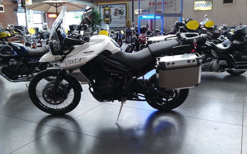 Triumph tiger 800 xca