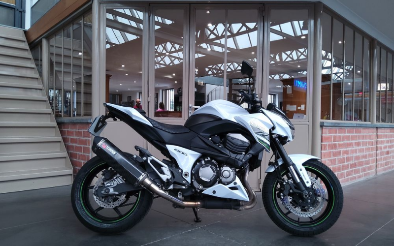 Kawasaki z800abs