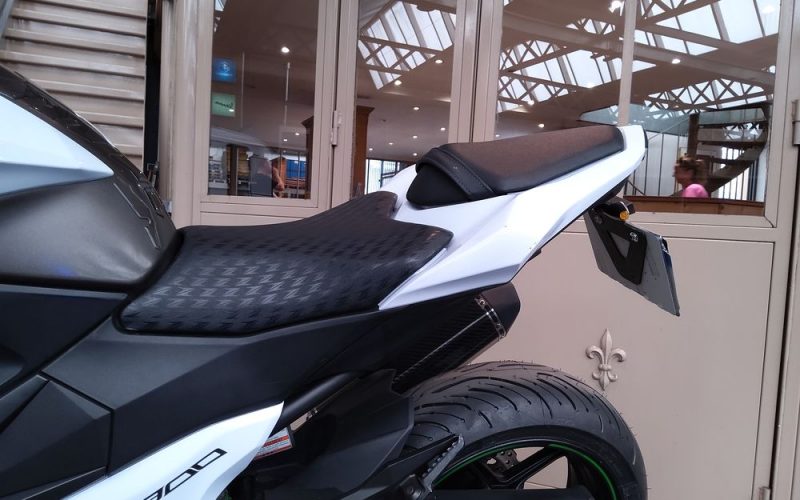 Kawasaki z800abs