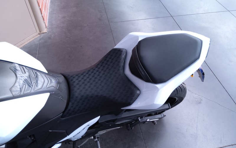 Kawasaki z800abs
