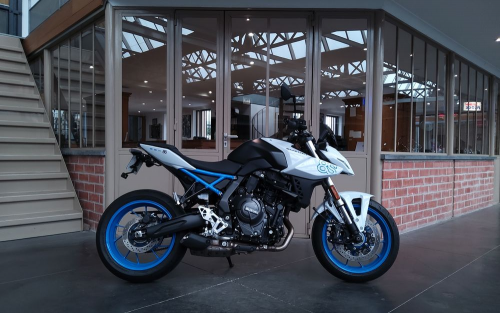 Suzuki gsx-8s