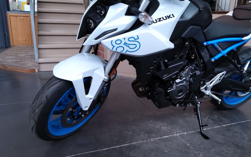 Suzuki gsx-8s