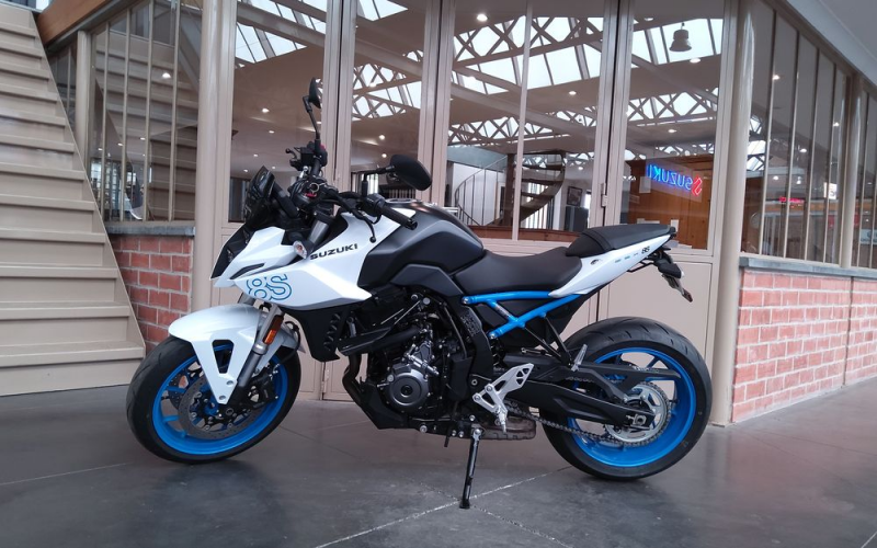 Suzuki gsx-8s