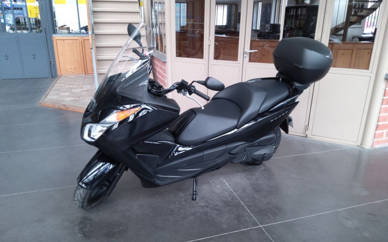 Honda Forza 300