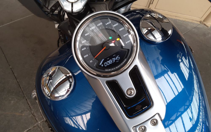 Harley fat boy anniversaire