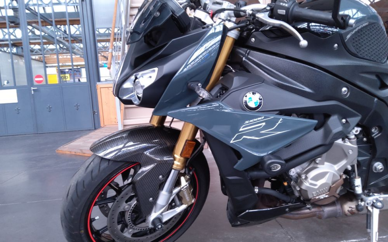 Bmw s1000r