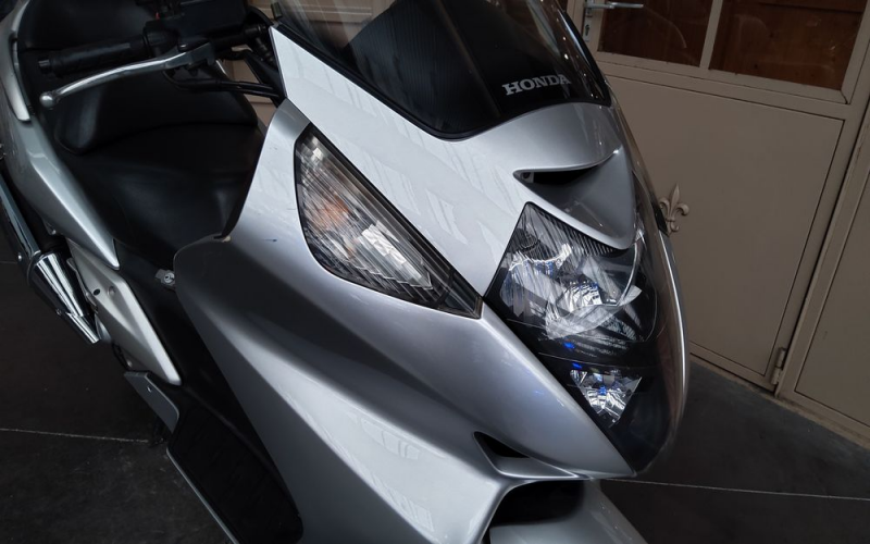 Honda fjs 600 silverwing